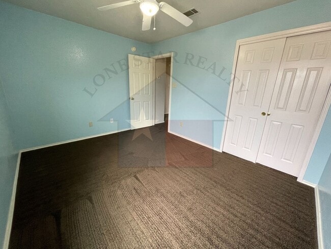 Building Photo - 4-Bedroom House for Rent in Killeen