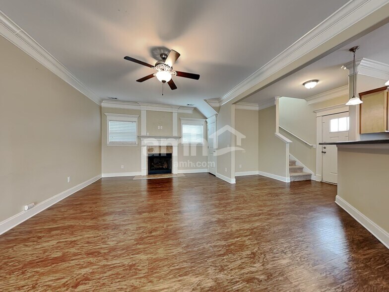 Building Photo - 306 Crabapple Cir