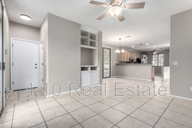 Building Photo - 3632 E Sebastian Ln