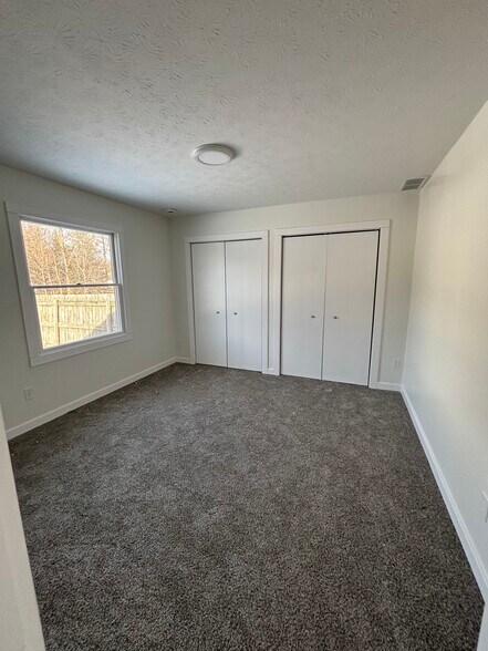 Building Photo - 20082 Drake Rd