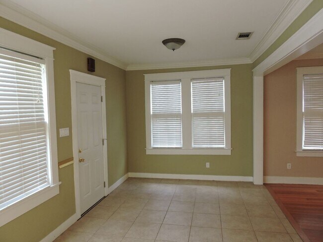 Building Photo - 1320 Perkins Rd
