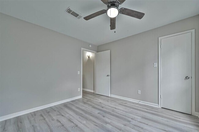 Building Photo - 17805 Villa Way Dr