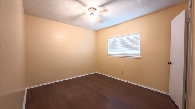 Building Photo - 2410 Goldspring Ln