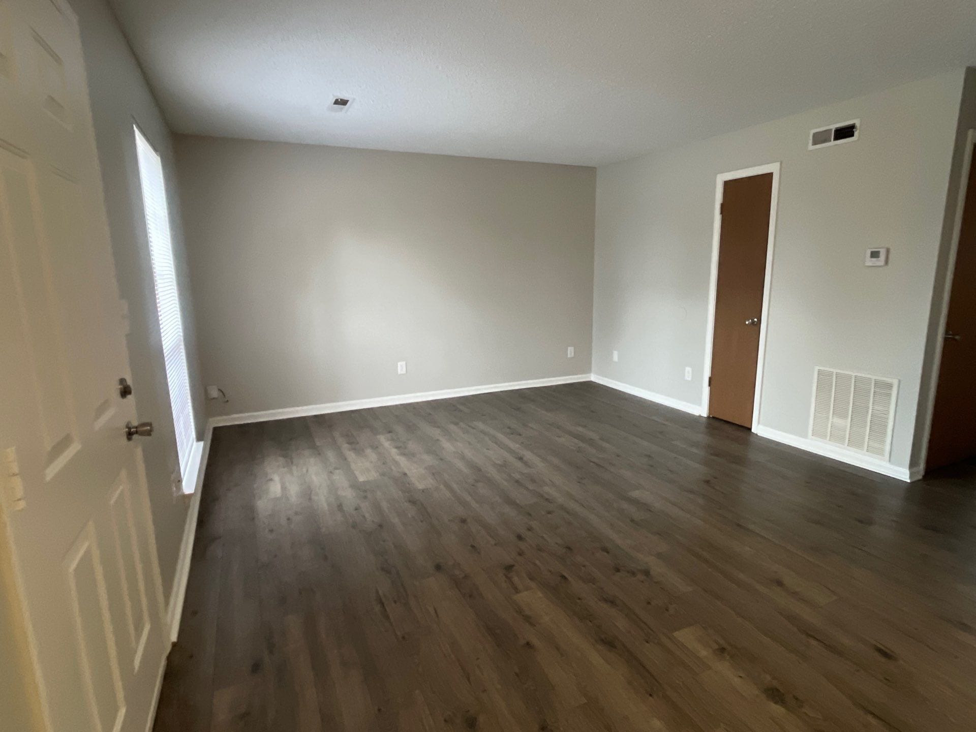 Building Photo - 40 Sta Les Cv