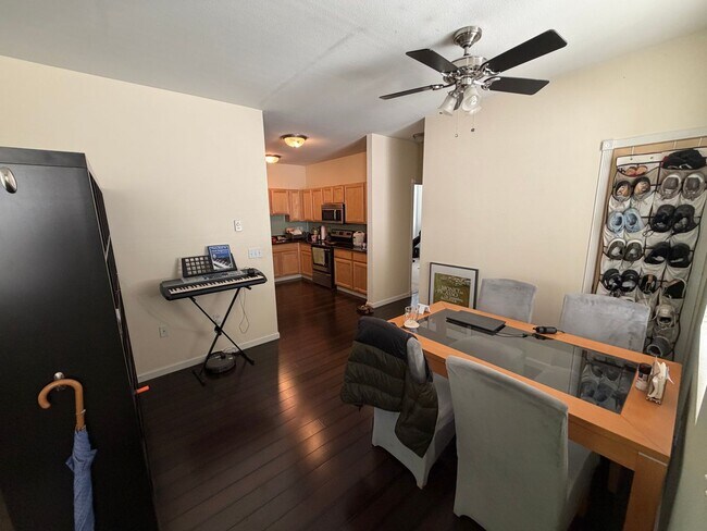 Building Photo - Private updated Large 2bed 2bath condo for rent!