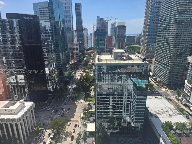 Building Photo - 1060 Brickell Ave