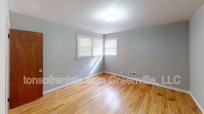 Building Photo - 23 Gurley Ave