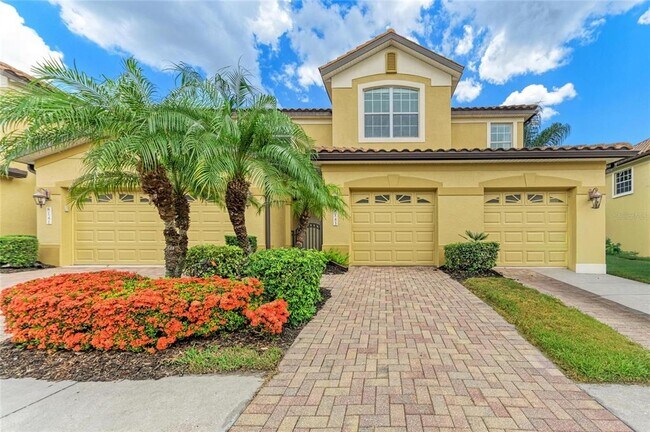Building Photo - 8143 Miramar Way