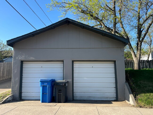 Building Photo - 1200 S Dakota Ave