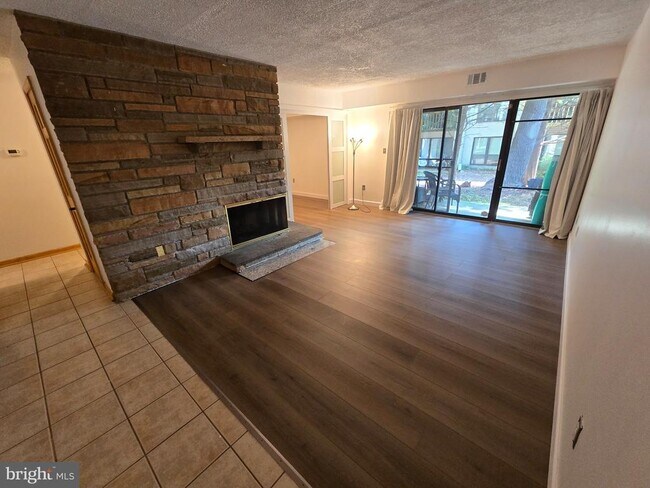 Building Photo - 5378 Smooth Meadow Way