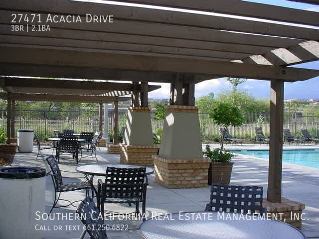 Building Photo - 27471 Acacia Dr