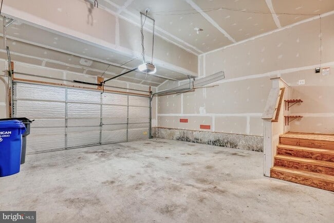 Building Photo - 42245 Sweet Ct