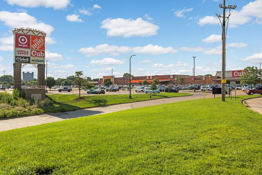 Quarry Shopping Center - 2525 Maple Ln