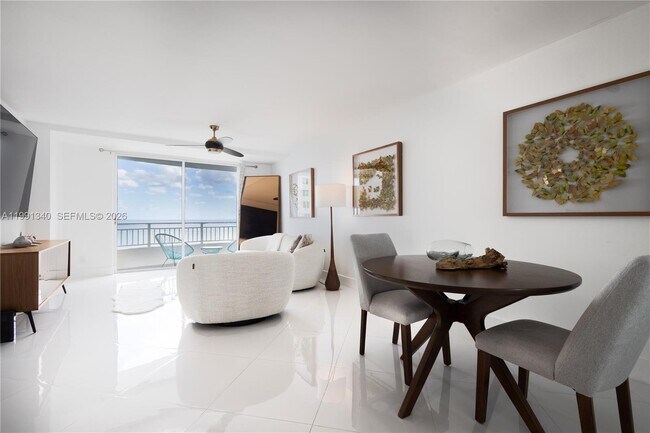 Building Photo - 770 Claughton Island Dr