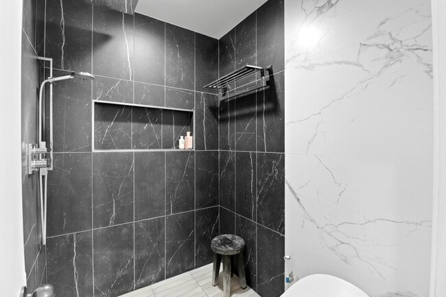 Building Photo - 4610 Park Granada