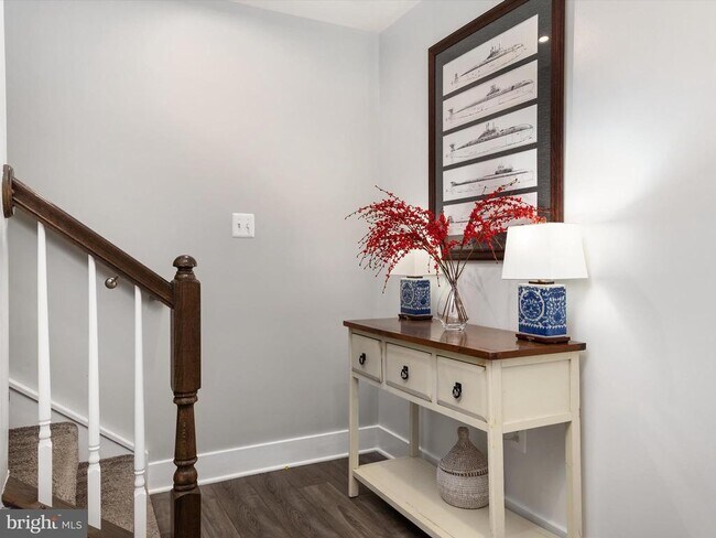 Building Photo - 2552 Buckthorn Dr
