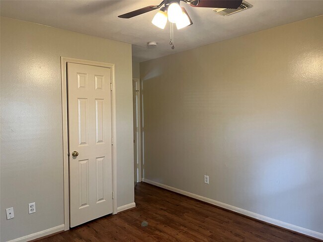 Building Photo - 5314 Tallowpine Terrace