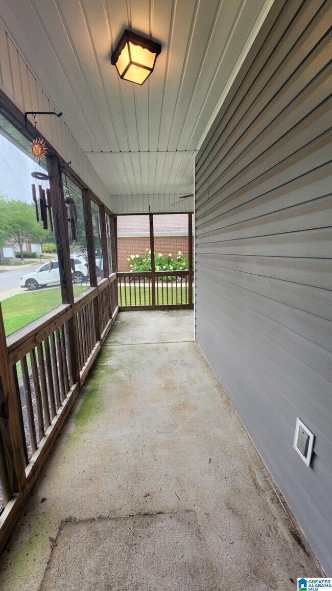 Building Photo - 299 High Ridge Dr