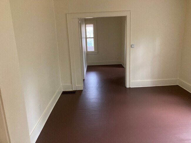 Building Photo - 25-27 O.K. Terrace