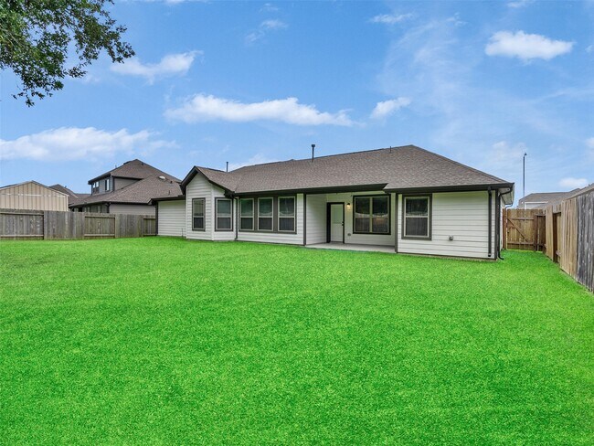 Building Photo - 8510 Amber Bend Dr