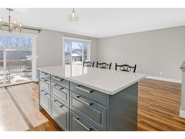 Building Photo - 7445 Borman Ave