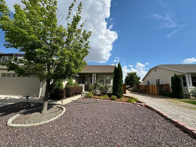 Building Photo - Spacious 4 Bed / 2 Bath Home in North Reno – $2,400/mo