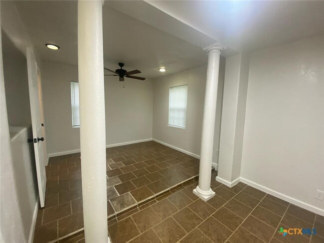 Building Photo - 4801 Renick Ranch Rd