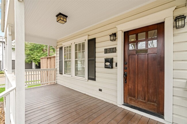 Building Photo - 3934 Rice Boulevard