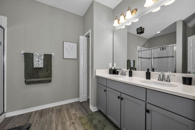 Building Photo - 30179 Southwell Ln