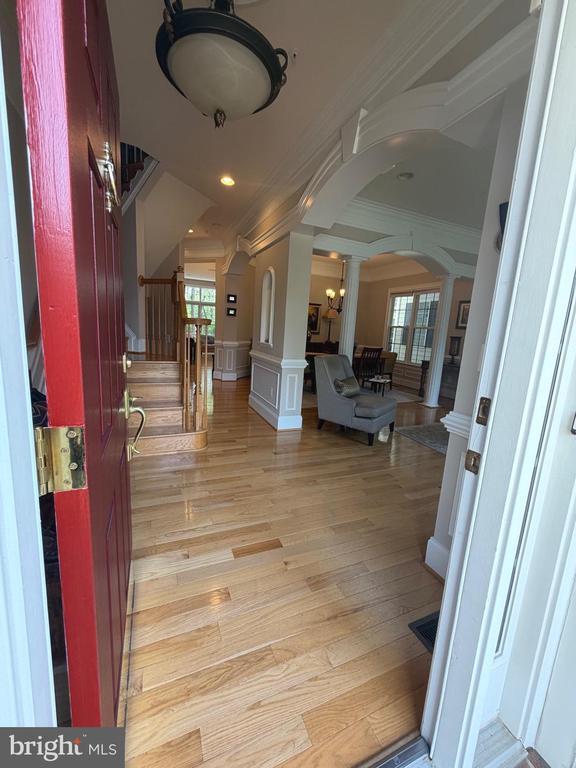 Building Photo - 8402 Tysons Trace Ct