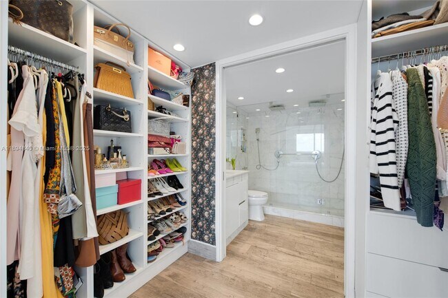 Building Photo - 401 Ocean Dr