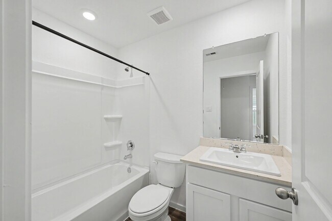 Building Photo - 40839 Hawthorne Glades St