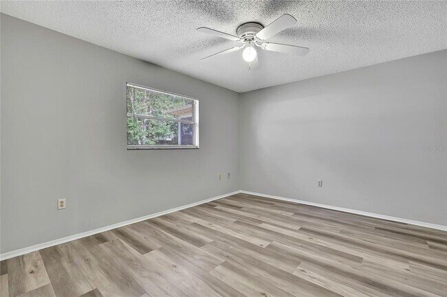 Building Photo - 2453 Keeport Dr