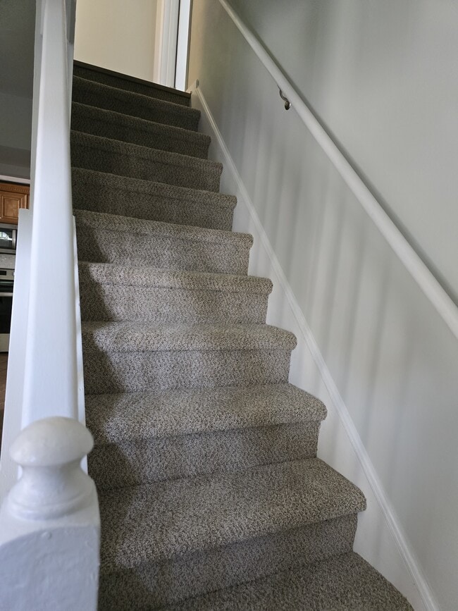 Stairs - 1584 Boles Pl