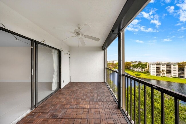 Building Photo - 2217 Cypress Island Dr