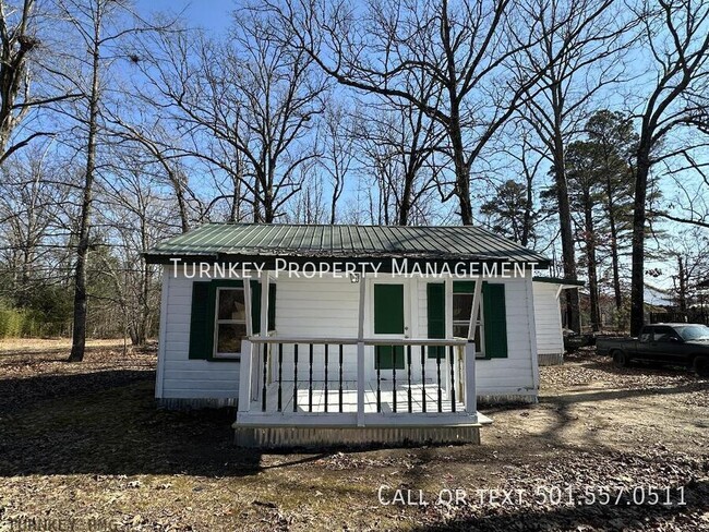 Building Photo - Cozy Home in White Hall