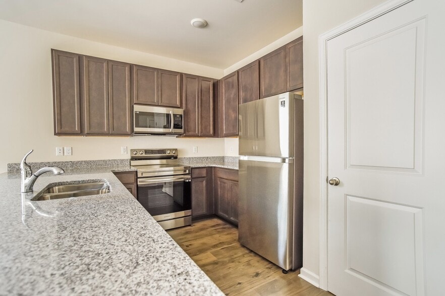 Building Photo - 1285 Warrens Way