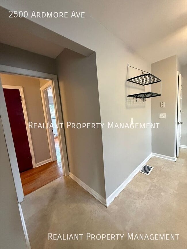 Building Photo - 2500 Ardmore Ave