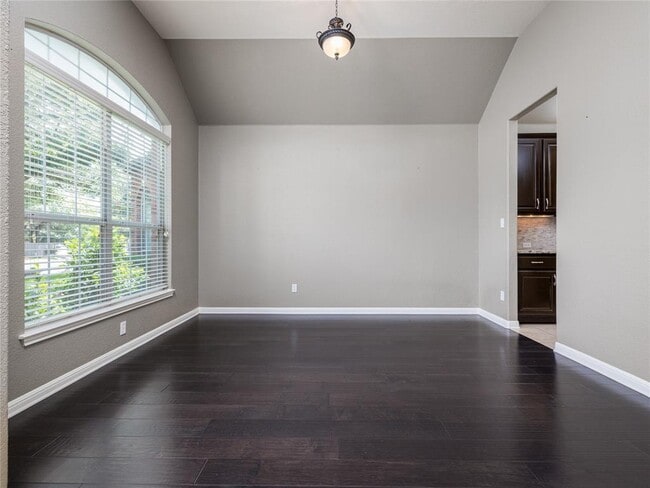 Building Photo - 15620 Echo Hills Dr