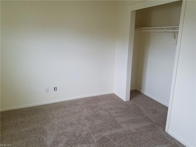 Building Photo - 1553 Bridle Creek Blvd