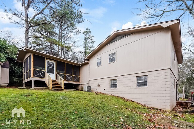 Building Photo - 5190 Roger Dr
