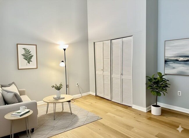 Building Photo - 16 Balmoral St