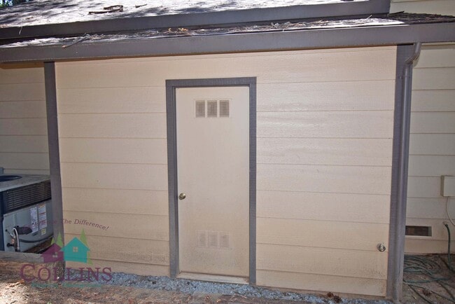 Building Photo - 301 Gracie Rd