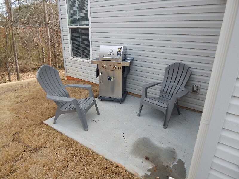 Building Photo - 233 Marshland Ln