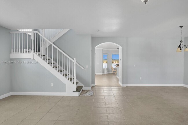 Building Photo - 4376 SW 179th Way