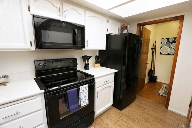 Building Photo - 3533 S Cholla Dr