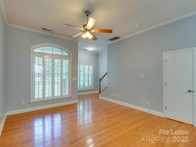 Building Photo - 1571 Pecan Ave