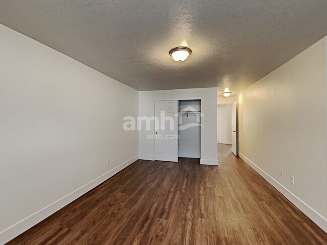Building Photo - 16970 SW Steele Way