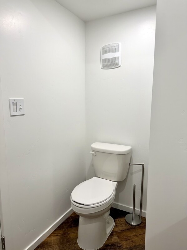 Building Photo - 361 W 400 S