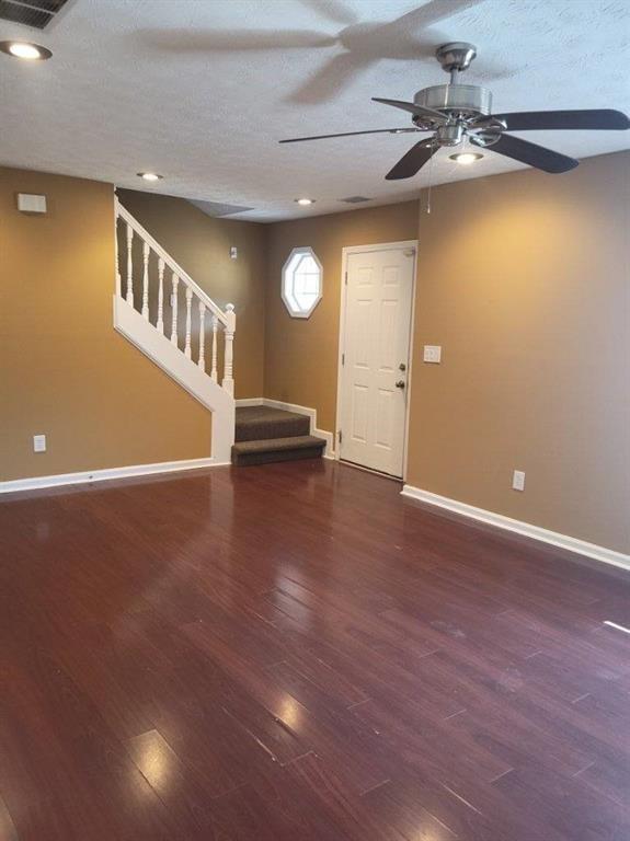 Building Photo - 2777 Green Estates Dr
